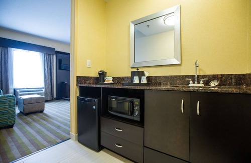 Toledo Hotel | Hampton Inn & Suites Toledo/Westgate