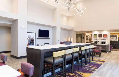 West Lafayette Hotel | Hampton Inn & Suites West Lafayette, In