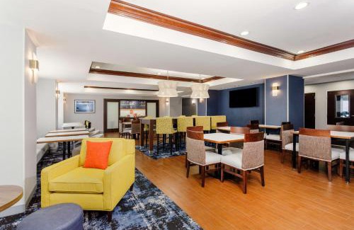 Titusville Hotel | Hampton Inn Titusville/I-95 Kennedy Space Center