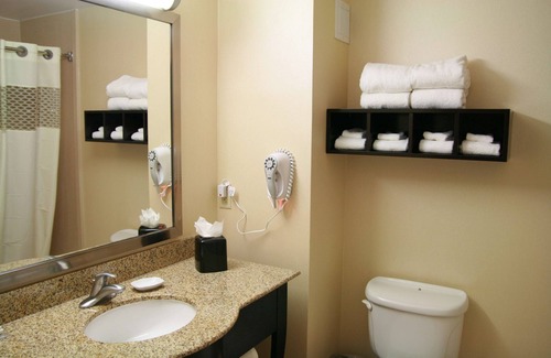 Topeka Hotel | Hampton Inn Topeka