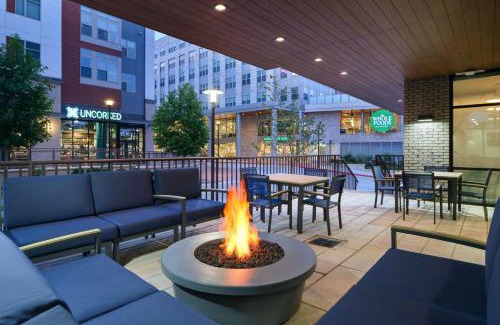 Towson Hotel | Hampton Inn Towson Downtown