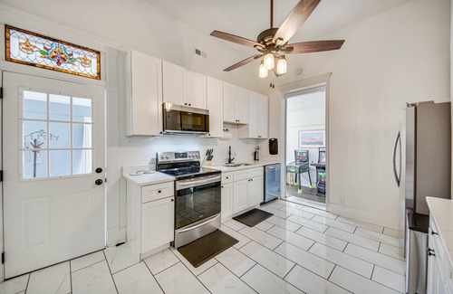 Hampton House | Hampton Sanctuary w/Fire Pit & Fenced Yard!