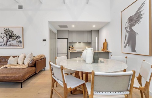 Moana Apartment | Hamptons at Moana Panoramic Beachfront Living