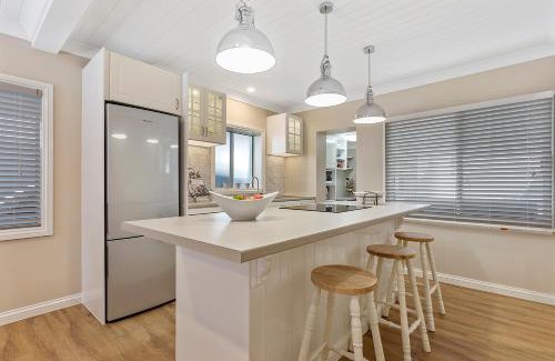 Deception Bay House | Hamptons at The Bay