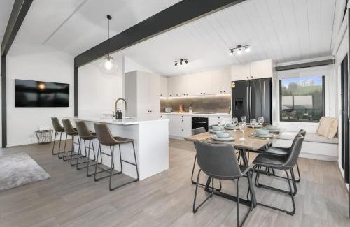 Hamurana House | Hamurana Views