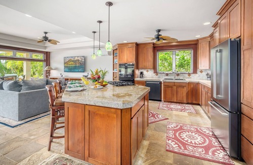 Poipu House | Hana Hou Hale Pacific Ocean Front Villa and Guest House