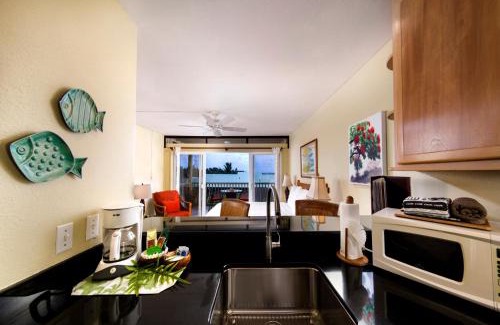 Hana Apartment | Hana Kai Maui - #106 Kuakahi partial oceanview studio