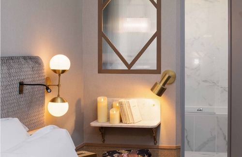 Les Halles Hotel | Handsome Hotel