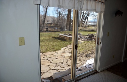 Carbon County House | Hanging Bull Lodge