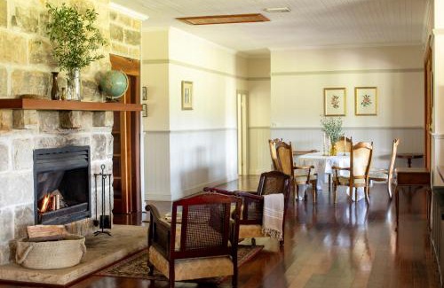 Pokolbin Cabin | Hanging Tree Wines
