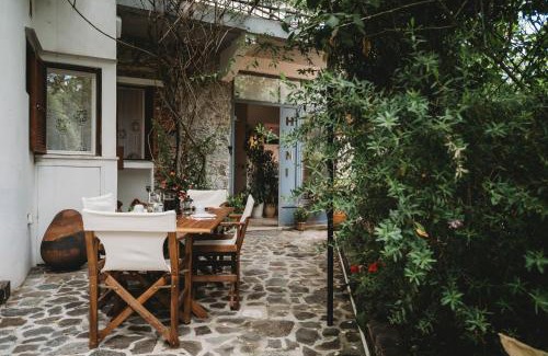 Kalopanayiotis House | Hani Chrysomilou