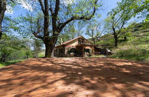 Agía Eiríni House | Hani Kastania - Chania retreat for families and groups for holidays and workshops