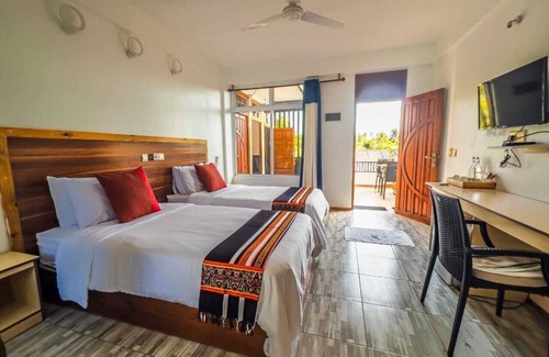 Kamadhoo House | Hanifaru Beach Inn