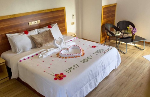 Kamadhoo House | Hanifaru Beach Inn