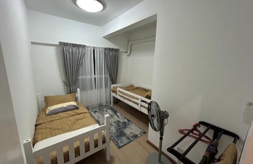 Tanjung Kling Apartment | Hanizz Vacation Home