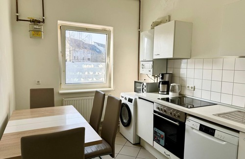 Neumuenster House | Hansaring 11 W2 - 3 bedrooms