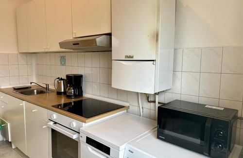 Neumuenster House | Hansaring 11 W4 - 3 bedrooms