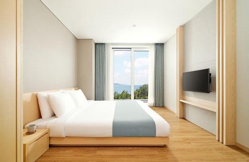 Jangmok-myeon Resort | Hanwha Resort Geoje Belvedere