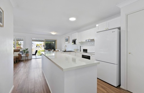 Bongaree House | Happiness On Hoya