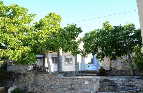 Pella Region House | Happinies apartments 1