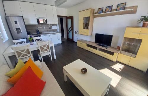 Mladost Apartment | Happy Apartment & Free Breakfast - Mladost