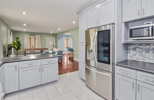 Peoria Heights House | Happy at the Heights: 3+BRs/3BA