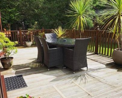 Troutbeck Bridge Ski Chalet | Happy Days Lodge - Windermere