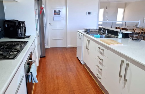 Wallaroo Hotel | Happy Days, Wallaroo