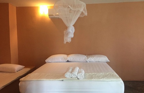 Doem Bang Nang Buat Hotel | Happy Hamlets Resort