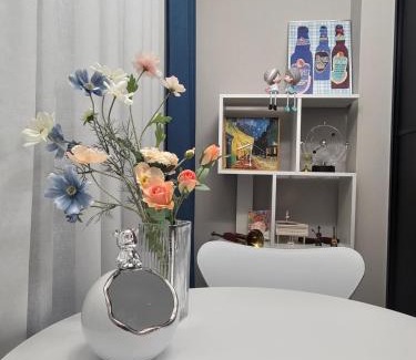 Jung-gu Apartment | Happy Harbor House Stay, Incheon Airport, Wolmido, Incheon Chinatown, New Full-option, SangSang Platform, Yeonan Pier, Fairy Tale Village