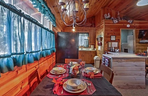 Pinetop House | Happy Heart Bunkhouse