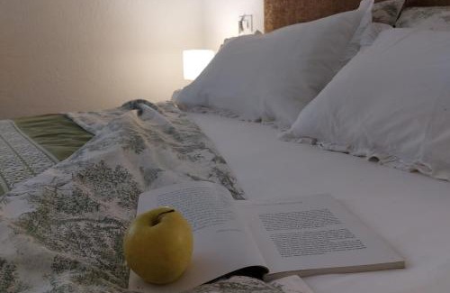 Maddalenedda Apartment | Happy Holiday Apartment 157 sq m near the sea