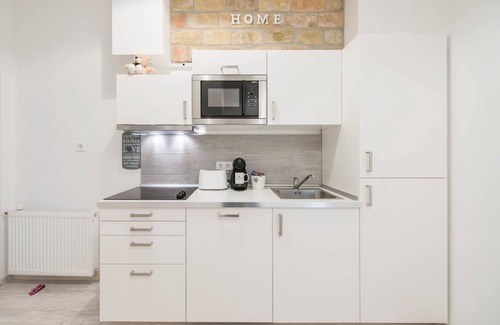 Nepszinhaz negyed Hotel | happy home Budapest JOY
