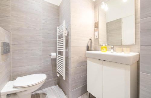 Nepszinhaz negyed Apartment | happy home JOY