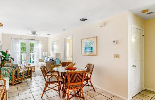 Truman Annex Apartment | Happy Hour Haven