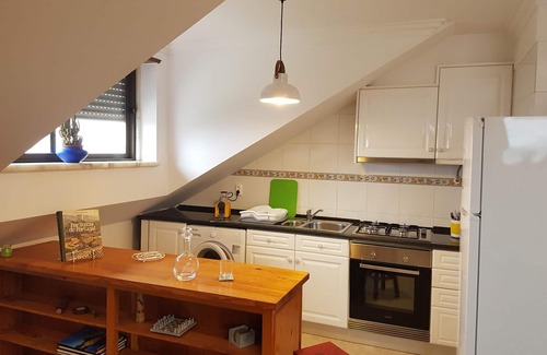 Praia das Macas Apartment | Happy House 1 bedroom apartment 230m from Praia das Maçãs