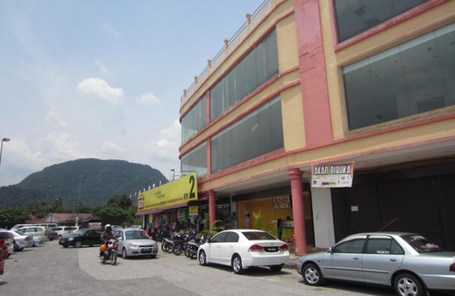 Kampung Kepayang House | Happy Owl
