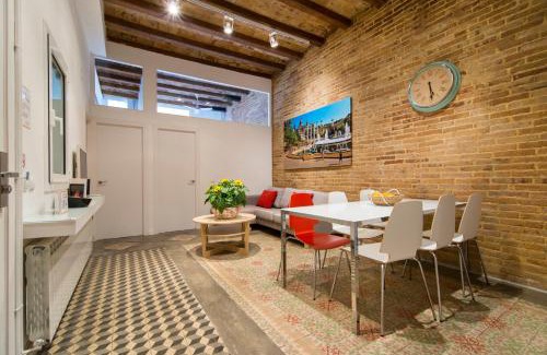 Sants-Montjuic Apartment | Happy People Plaza España Apartments