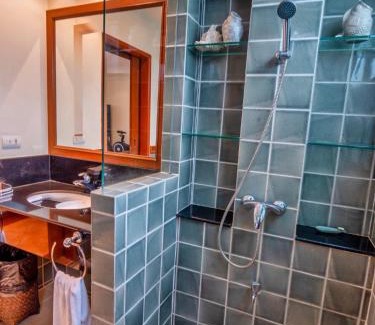 Choeng Thale Villa | Happy villa in Laguna