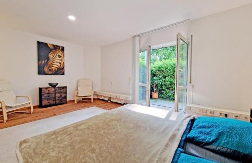 Connewitz Apartment | HappySide Karli Loft 1- Parkplatz - WLAN - SmartTV