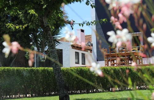 Sintra Bed & Breakfast | HappySintra GuestHouse by Casa do Preto