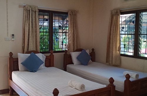 Takua Pa Hotel | HappyVille1