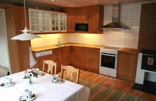 Savsjo Municipality Cottage | Harabygget - charming red/white house close to nature