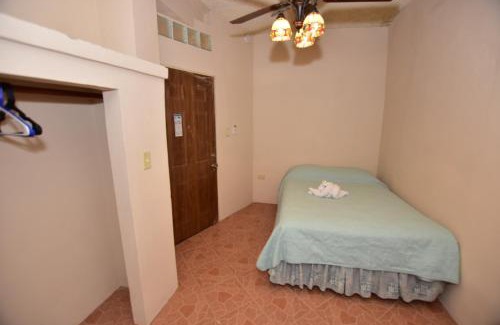 Hopkins House | Harada Inn and Suites