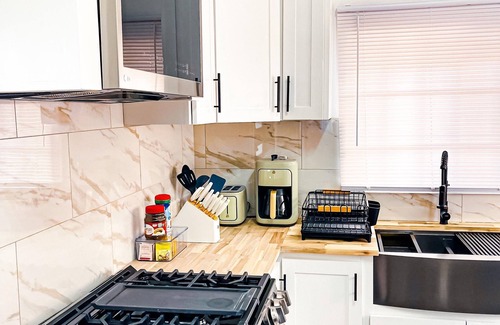 Calivigny House | Harbor Haven Luxury Retreat II - VEHICLE INCLUDED