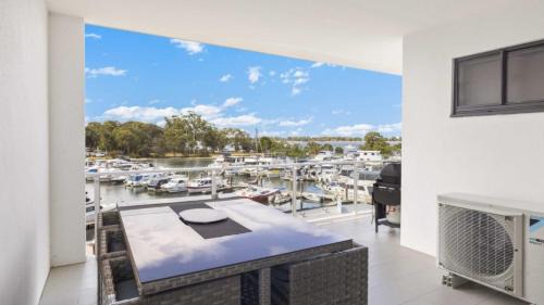 Sandstone Point House | Harbor Haven Retreat