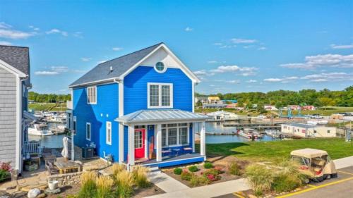 Ottawa House | Harbor Haven