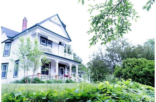 Pepin Apartment | Harbor Hill Inn - Plymouth Suite