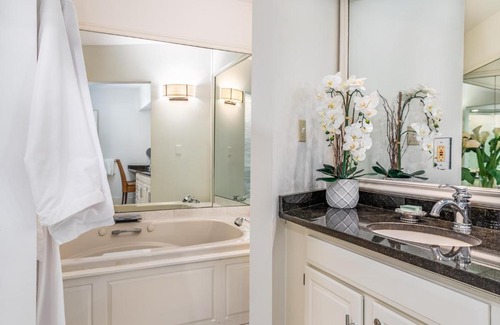 Marblehead Hotel | Harbor Light Inn