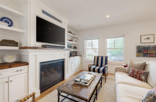Boothbay Harbor Apartment | Harbor's End Unit B
